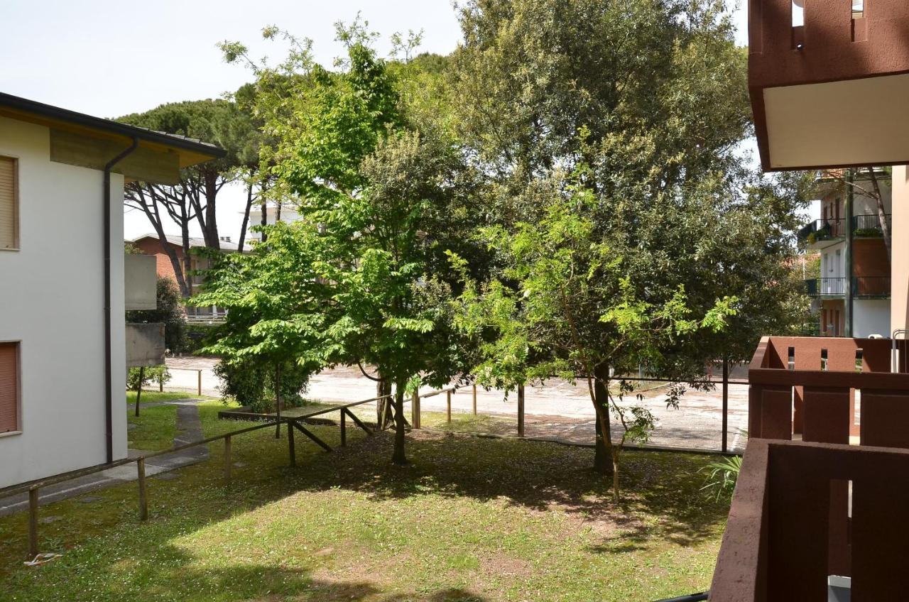 Condominio Corinzia Bibione Exterior foto